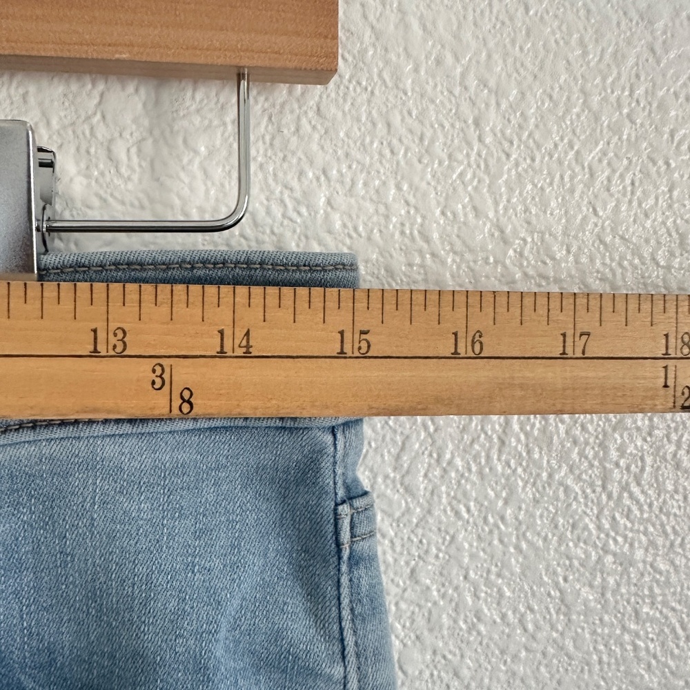 Express Cropped Flare High Rise Jeans 12/R - Picture 10 of 13